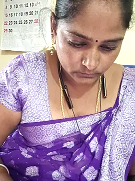 madavi123 online show from September 2025 04:47:01 AM