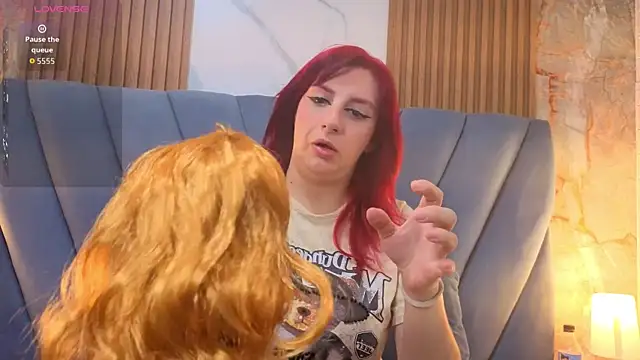 angel  red  online show from March 2026 03:56:01 AM