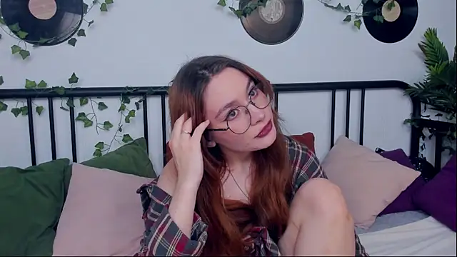 Snapshot of LanaAirlie chatting on October 2025 10:03:02 AM LanaAirlie online show from October 2025 10:03:02 AM