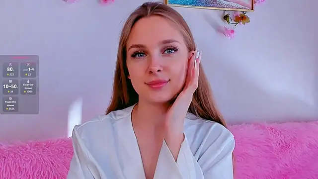 Snapshot of CindyGreen chatting on September 2025 06:19:02 AM CindyGreen online show from September 2025 06:19:02 AM