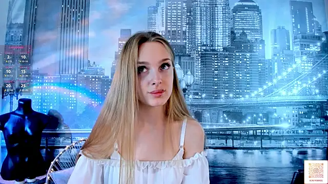 Snapshot of CindyGreen chatting on November 2025 06:46:01 AM CindyGreen online show from November 2025 06:46:01 AM