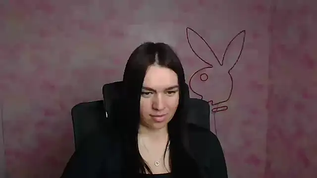 Lola Saymyname online show from April 2026 11:18:02 AM