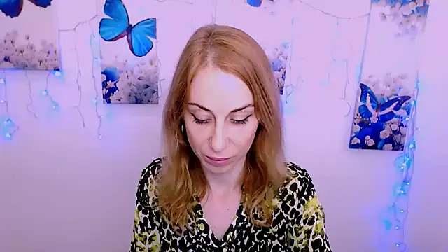 Snapshot of Create_your_own_sun chatting on October 2025 01:09:02 PM Create your own sun online show from October 2025 01:09:02 PM