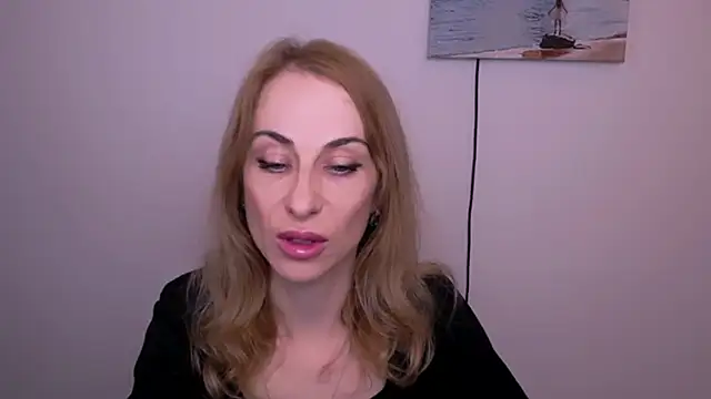 Snapshot of Create_your_own_sun chatting on October 2025 12:50:01 PM Create your own sun online show from October 2025 12:50:01 PM