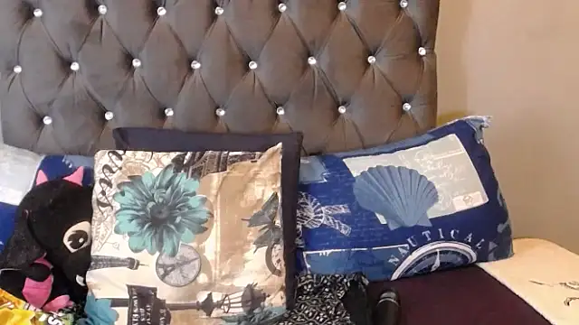 BIG BOOBSxXxX online show from February 2026 06:07:01 PM