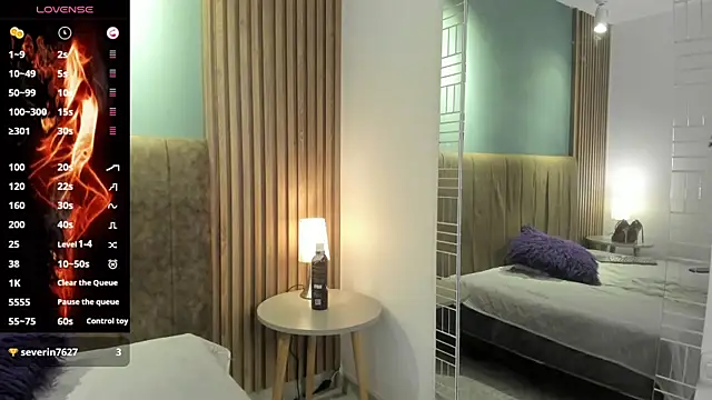 IsisNoir online show from April 2026 07:41:01 PM