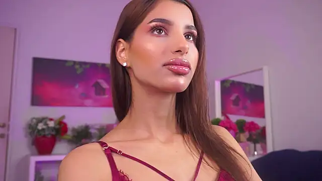 ZariaVera online show from October 2025 06:28:01 PM