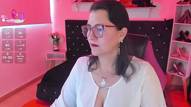 D Martii online show from October 2025 11:41:02 AM