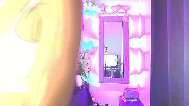 DevoraHarper  online show from April 2026 01:24:02 PM