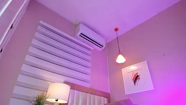  paula x online show from October 2025 11:43:01 AM