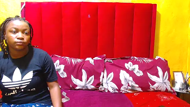 SultryCocoBabe online show from October 2025 05:35:02 PM