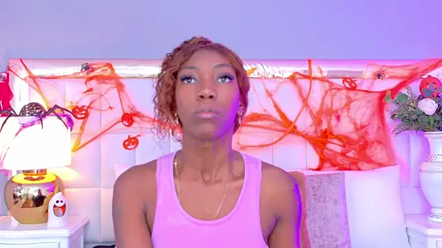 MadeleineHocker online show from October 2025 12:19:02 PM