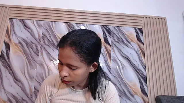 Samantha Fox69  online show from February 2026 03:32:01 PM