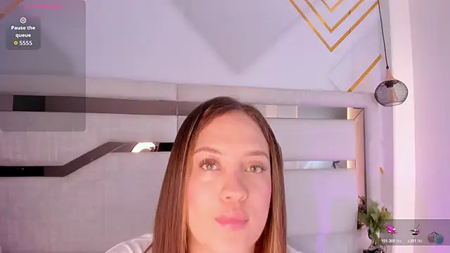 mariana jhones  online show from November 2025 11:55:02 AM