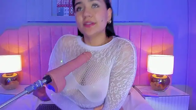 noa moon online show from October 2025 04:13:02 PM