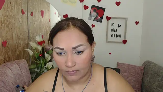 laleska montenegro online show from September 2025 05:11:02 AM