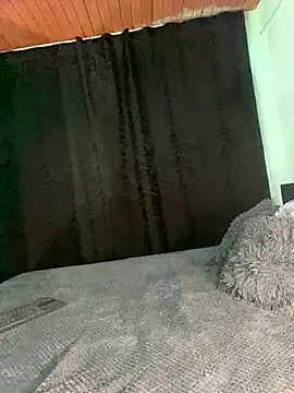 EVAH LEE  online show from October 2025 04:35:02 AM