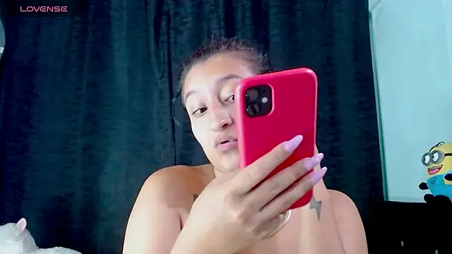 EVAH LEE  online show from March 2026 12:37:01 AM