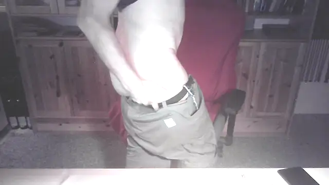 Snapshot of boy40bi chatting on October 2025 04:46:02 AM boy40bi online show from October 2025 04:46:02 AM