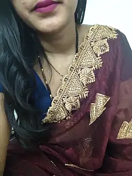 Snapshot of BEAUTY_QUE chatting on October 2025 02:31:01 PM BEAUTY QUE online show from October 2025 02:31:01 PM