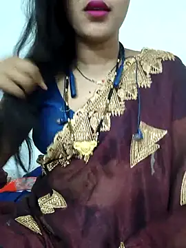 Snapshot of BEAUTY_QUE chatting on October 2025 06:53:01 PM BEAUTY QUE online show from October 2025 06:53:01 PM