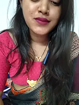 Snapshot of BEAUTY_QUE chatting on October 2025 06:52:02 PM BEAUTY QUE online show from October 2025 06:52:02 PM