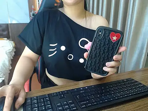 NANA 199k online show from November 2025 05:05:02 PM