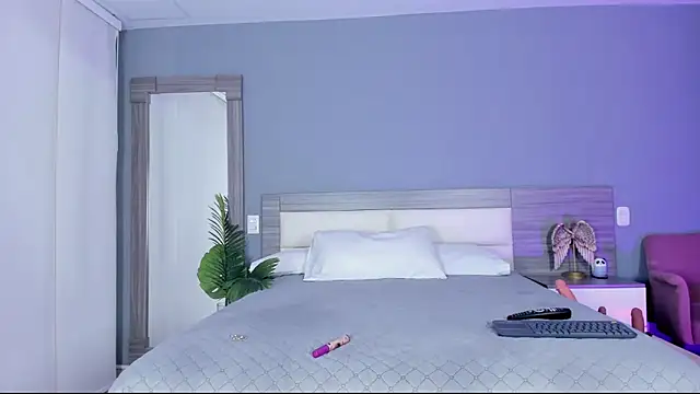 Alaiaguerra online show from September 2025 02:41:01 PM