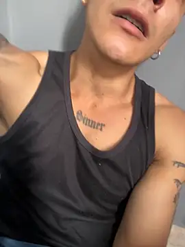 Leo santoro online show from September 2025 02:11:02 PM