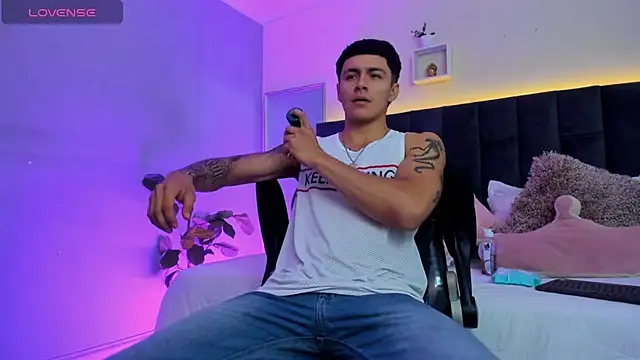 Leo santoro online show from February 2026 02:12:02 PM