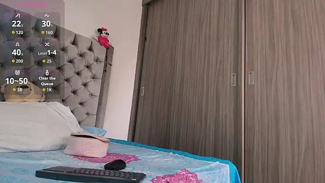 Snapshot of dreamsussi chatting on October 2025 05:13:02 PM dreamsussi online show from October 2025 05:13:02 PM