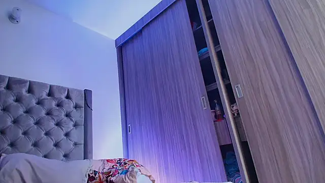 Snapshot of dreamsussi chatting on November 2025 07:59:02 PM dreamsussi online show from November 2025 07:59:02 PM