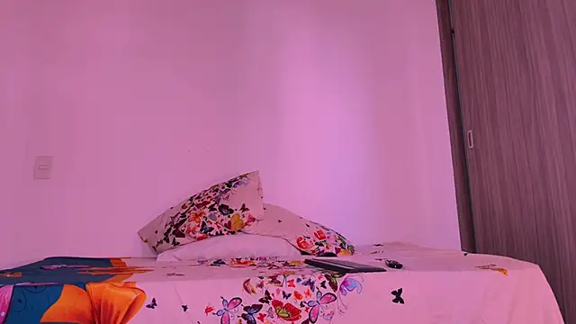 dreamsussi online show from July 2026 07:08:02 PM