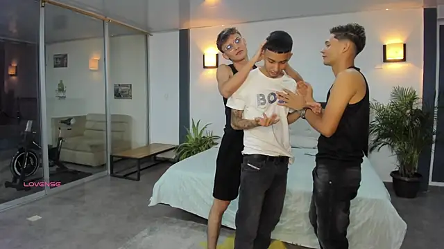 Bisexlifehot   online show from September 2025 11:38:02 PM