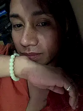 pretty TRANSjona online show from November 2025 08:20:01 AM