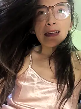 Snapshot of wsyx326 chatting on October 2025 04:18:01 PM wsyx326 online show from October 2025 04:18:01 PM