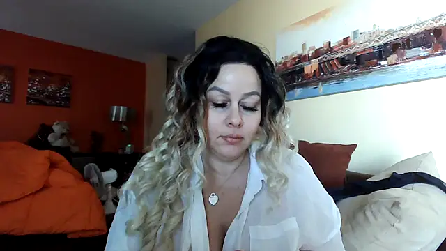 number1slut online show from March 2025 08:30:01 PM