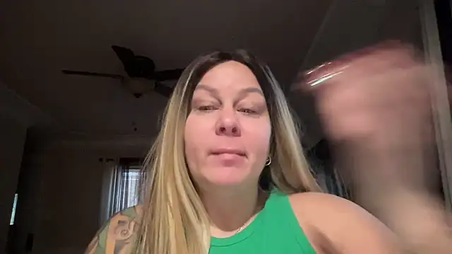 number1slut online show from February 2026 01:11:02 PM