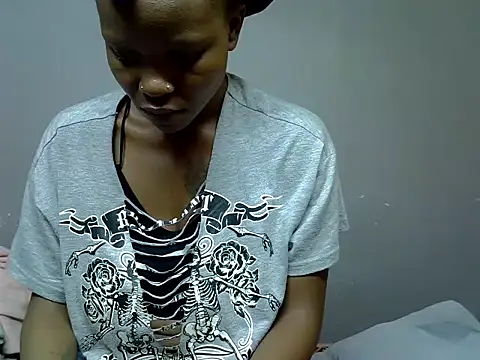 Sweetlanah online show from November 2025 09:50:02 PM