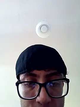 Jaleale33 online show from September 2025 07:50:01 PM