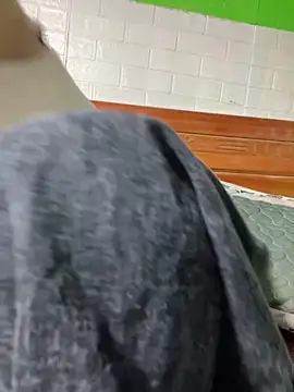 Old girl online show from November 2025 10:27:01 AM