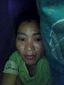 Snapshot of Phuongphuongg chatting on September 2025 08:41:02 PM Phuongphuongg online show from September 2025 08:41:02 PM