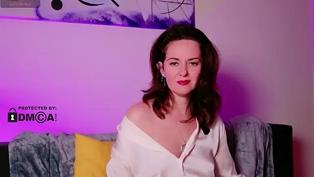 Snapshot of Witch_in_Silk chatting on February 2026 07:23:02 PM Witch in Silk online show from February 2026 07:23:02 PM