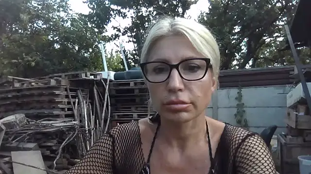 Snapshot of fox_red_lady7 chatting on July 2026 02:12:01 PM fox red lady7 online show from July 2026 02:12:01 PM