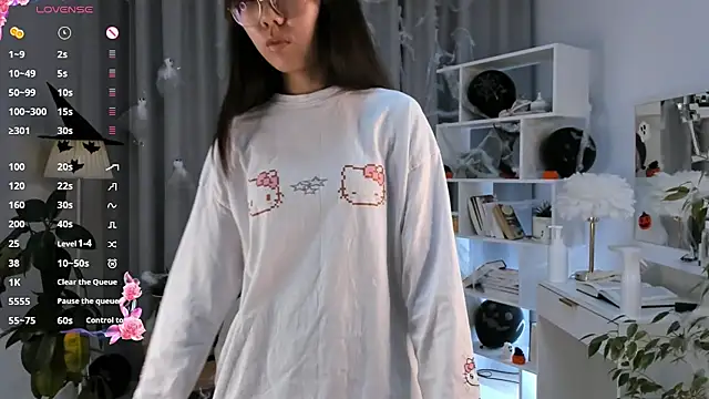 UdelaDodson online show from November 2025 02:24:02 AM