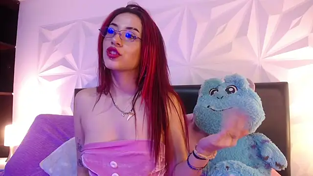 Snapshot of Mia_Lou_ chatting on September 2025 07:47:02 PM Mia Lou online show from September 2025 07:47:02 PM