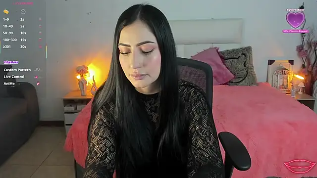 hannahdvil1 online show from May 2026 12:35:01 PM