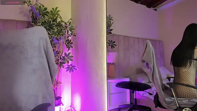 Mia mtnz02 online show from April 2026 12:11:02 AM