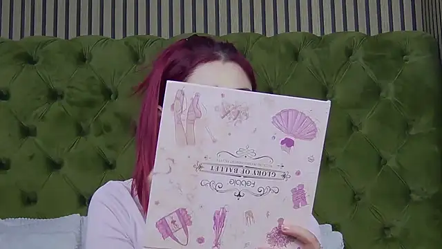 LunaHart online show from February 2026 12:33:01 PM