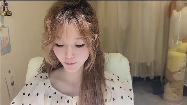 FuFu-puff online show from October 2025 12:25:02 PM